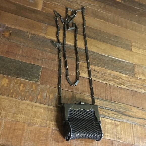 Vintage Art Deco Mesh Purse Pendant Necklace – 1920s Brass Chain Accessory - Picture 1 of 6